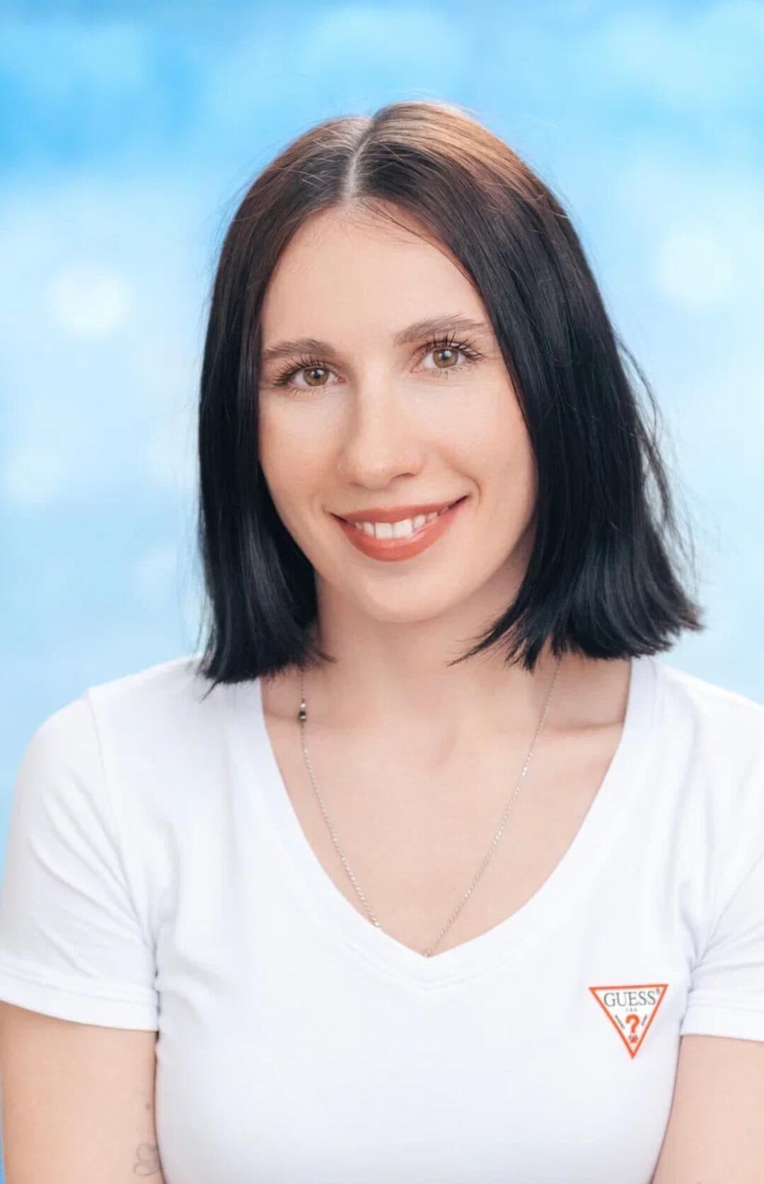 Бутакова Элина